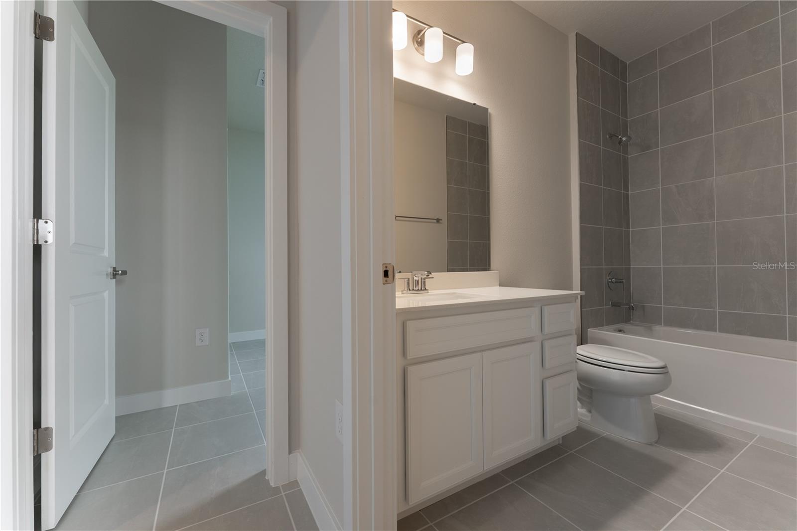 Image 18 of 24 For 3135 Tiger Palm Way