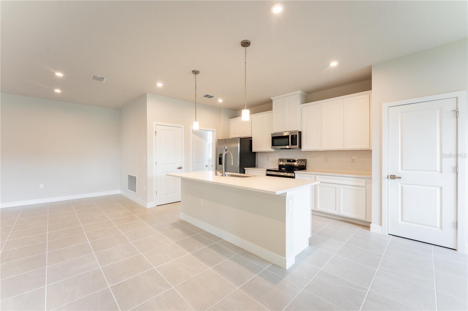 Image 4 of 24 For 3135 Tiger Palm Way