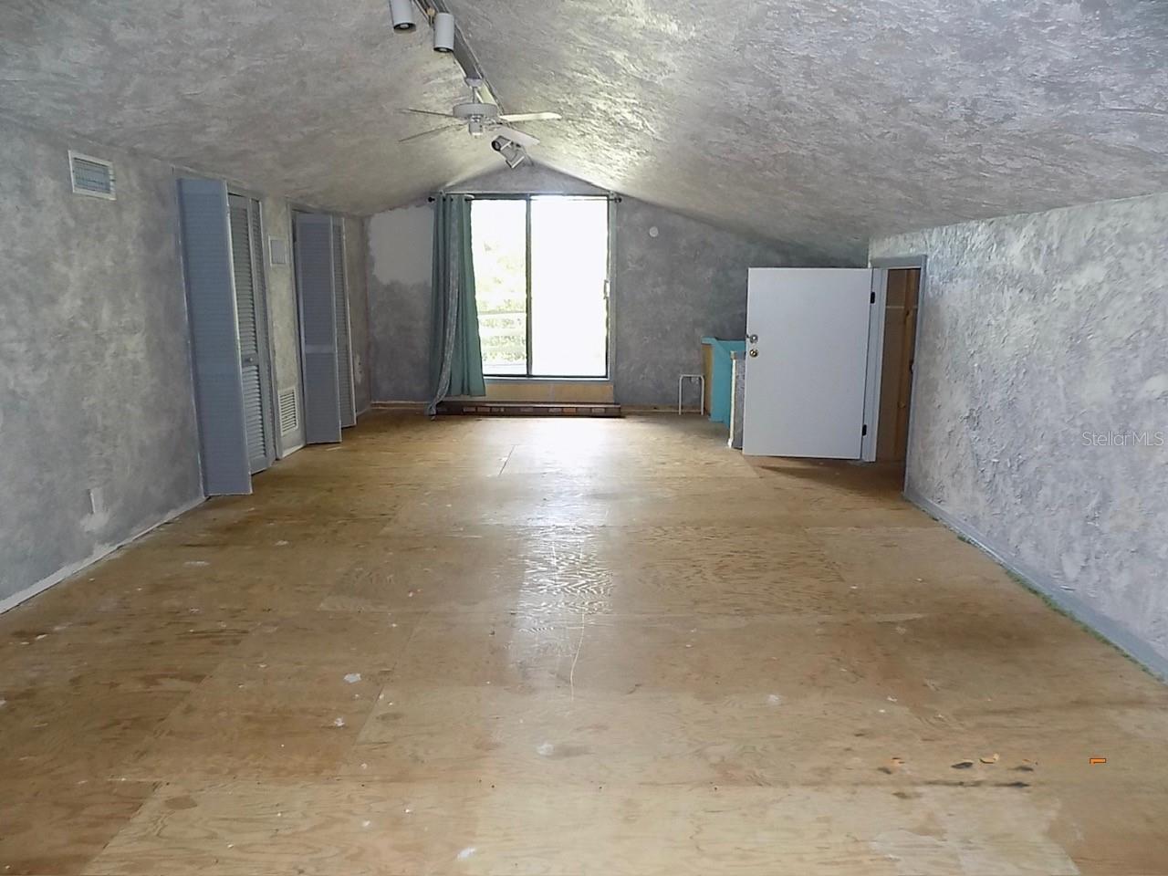 Image 6 of 15 For 8568 Heather Boulevard