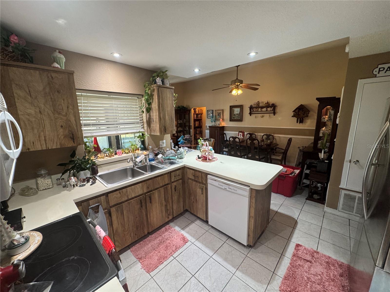 Image 6 of 36 For 2148 Waterfall Drive