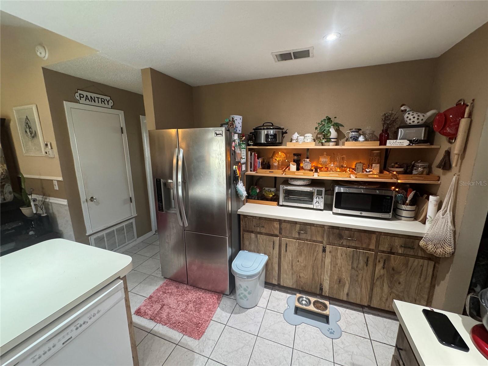 Image 7 of 36 For 2148 Waterfall Drive