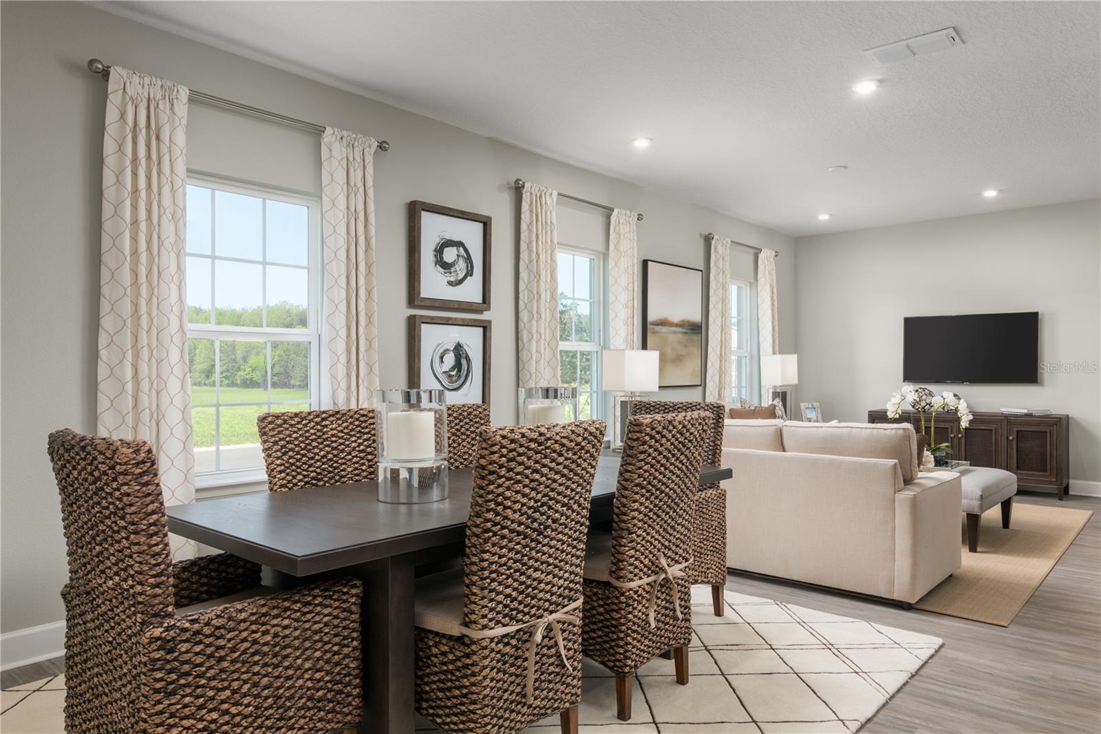 Image 10 of 19 For 2040 Mallard Boulevard