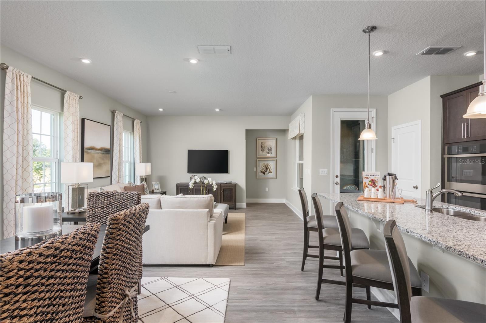 Image 9 of 19 For 2040 Mallard Boulevard