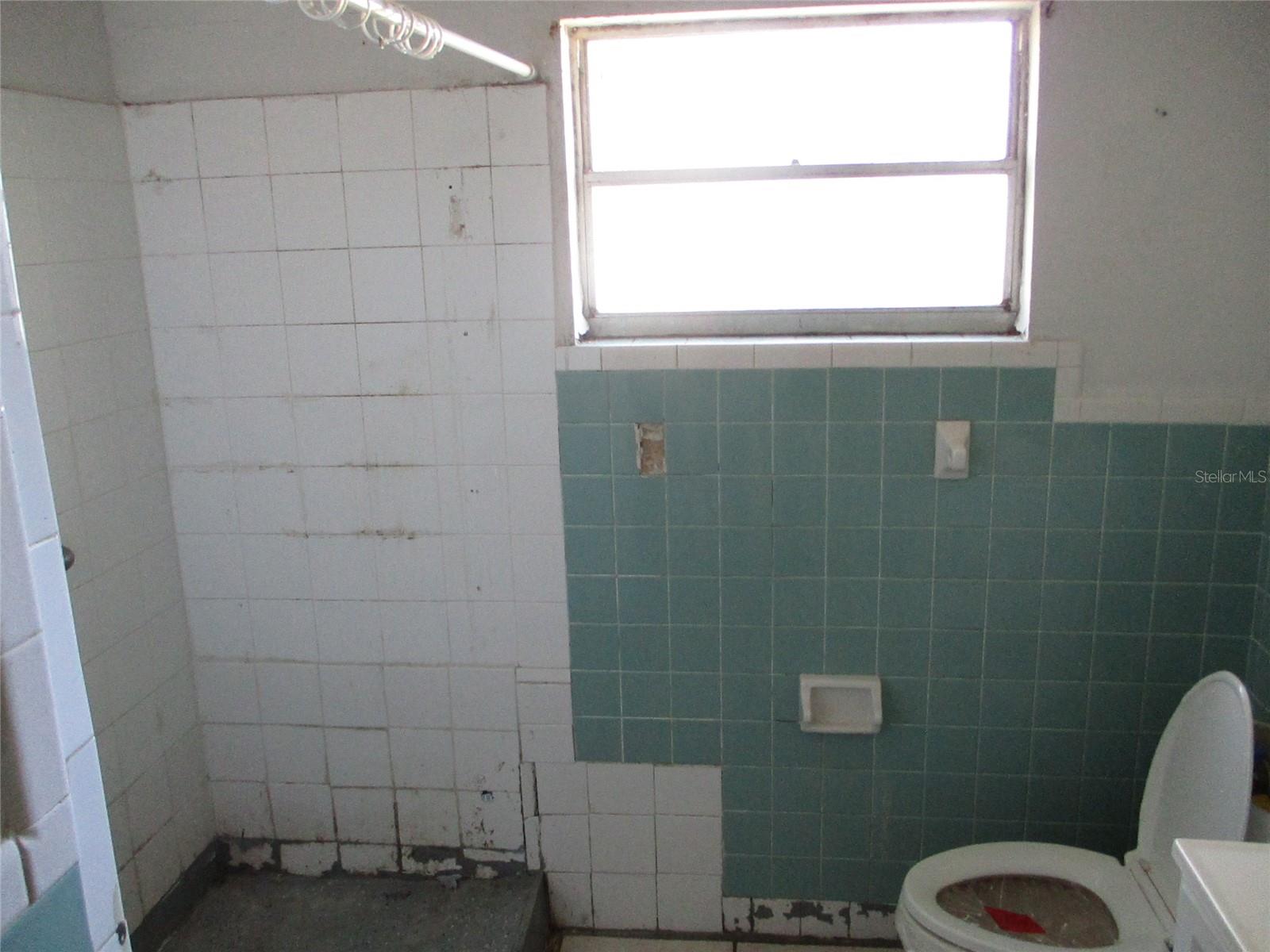 Image 10 of 12 For 5911 Coolidge Avenue