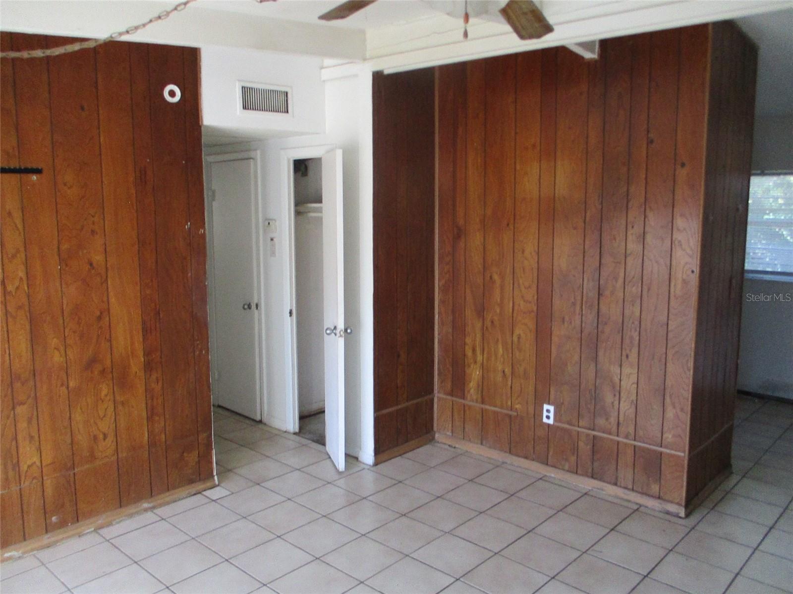 Image 8 of 12 For 5911 Coolidge Avenue