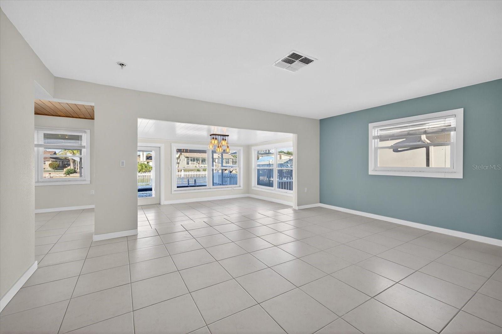 Image 15 of 68 For 4113 Floramar Terrace