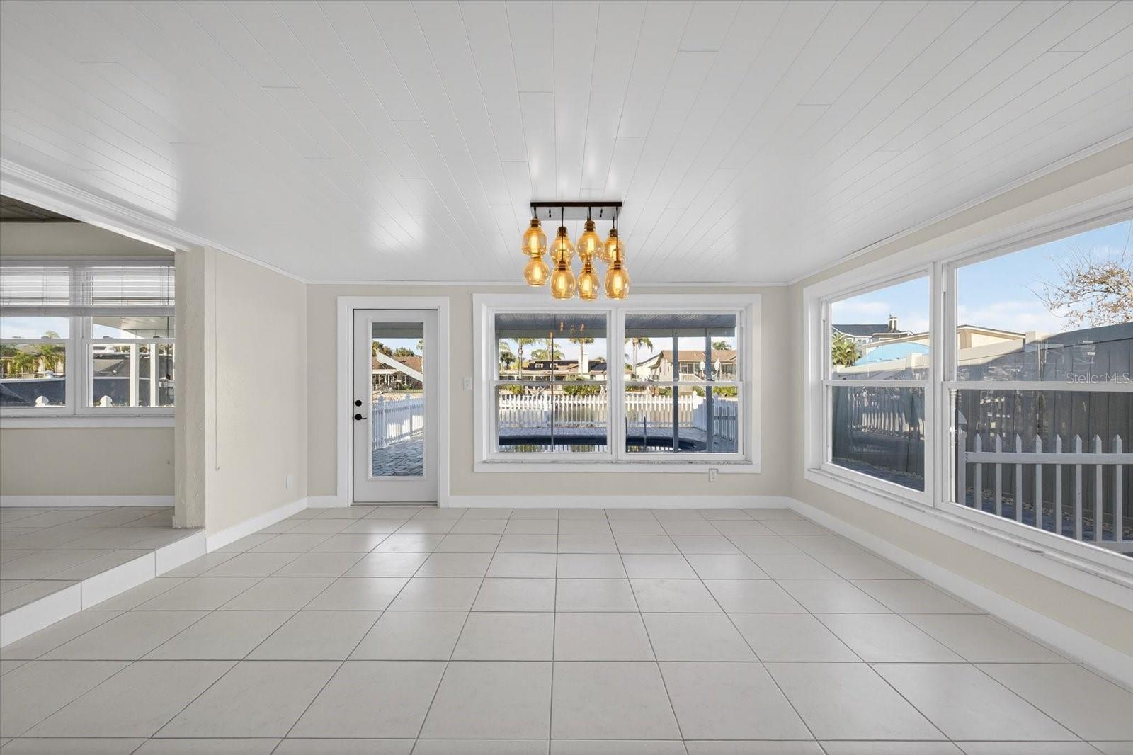 Image 17 of 68 For 4113 Floramar Terrace