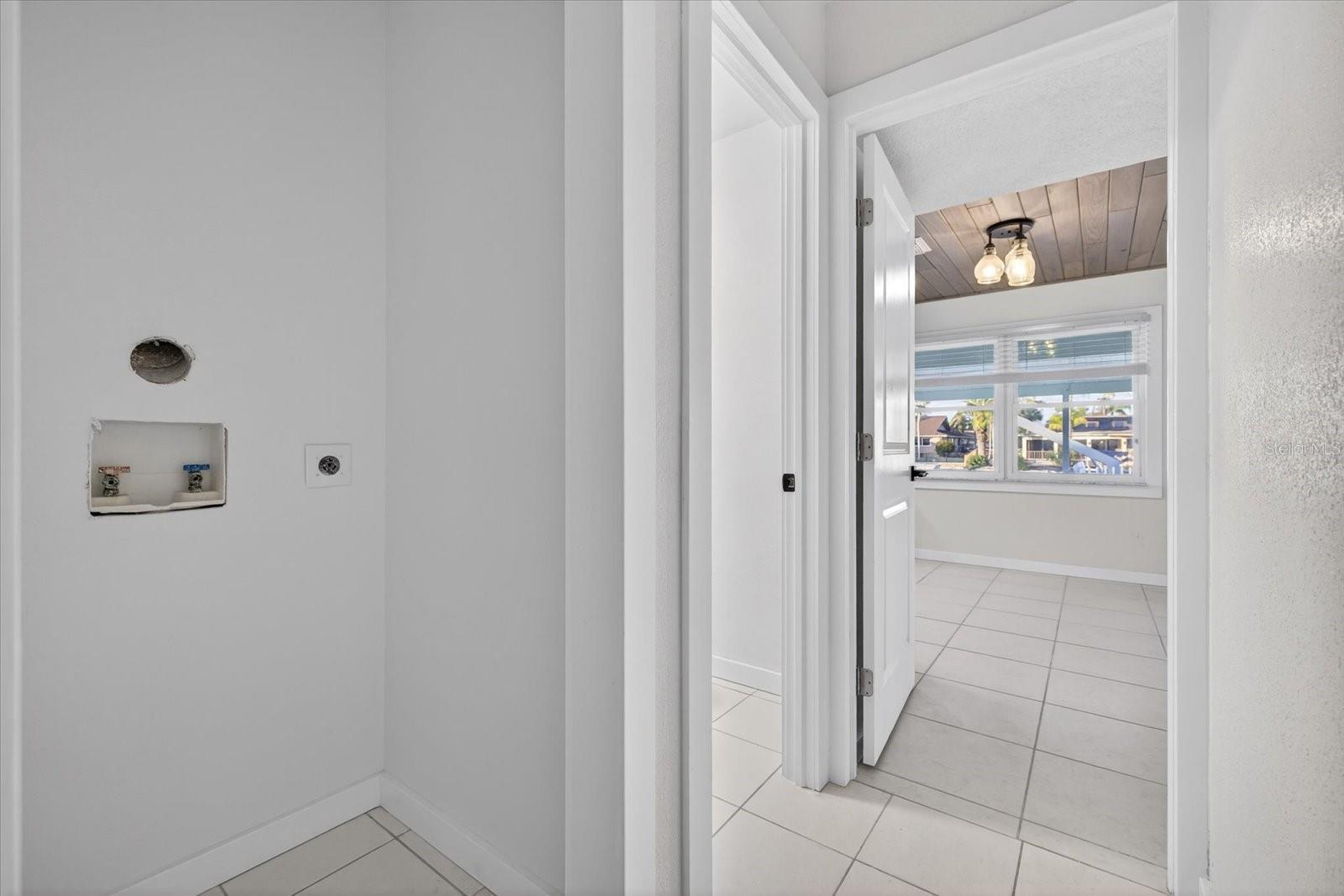 Image 29 of 68 For 4113 Floramar Terrace