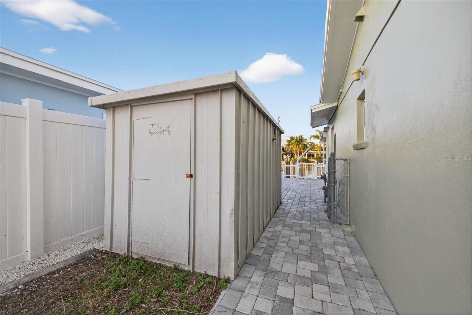 Image 39 of 68 For 4113 Floramar Terrace