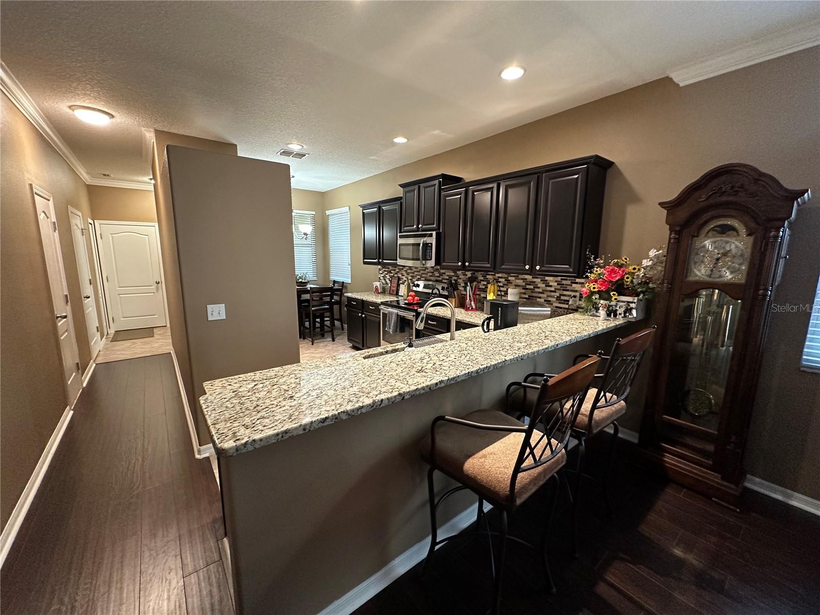 Image 6 of 19 For 9476 Trumpet Vine Loop