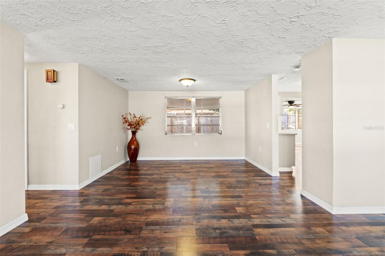 Image 11 of 50 For 4720 Durney Street