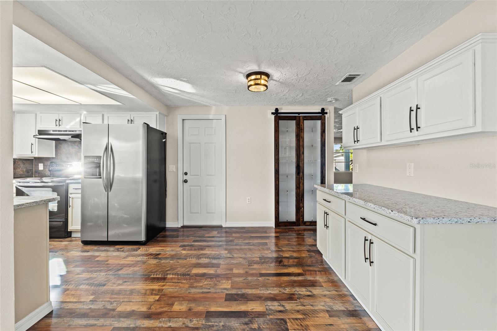 Image 23 of 50 For 4720 Durney Street