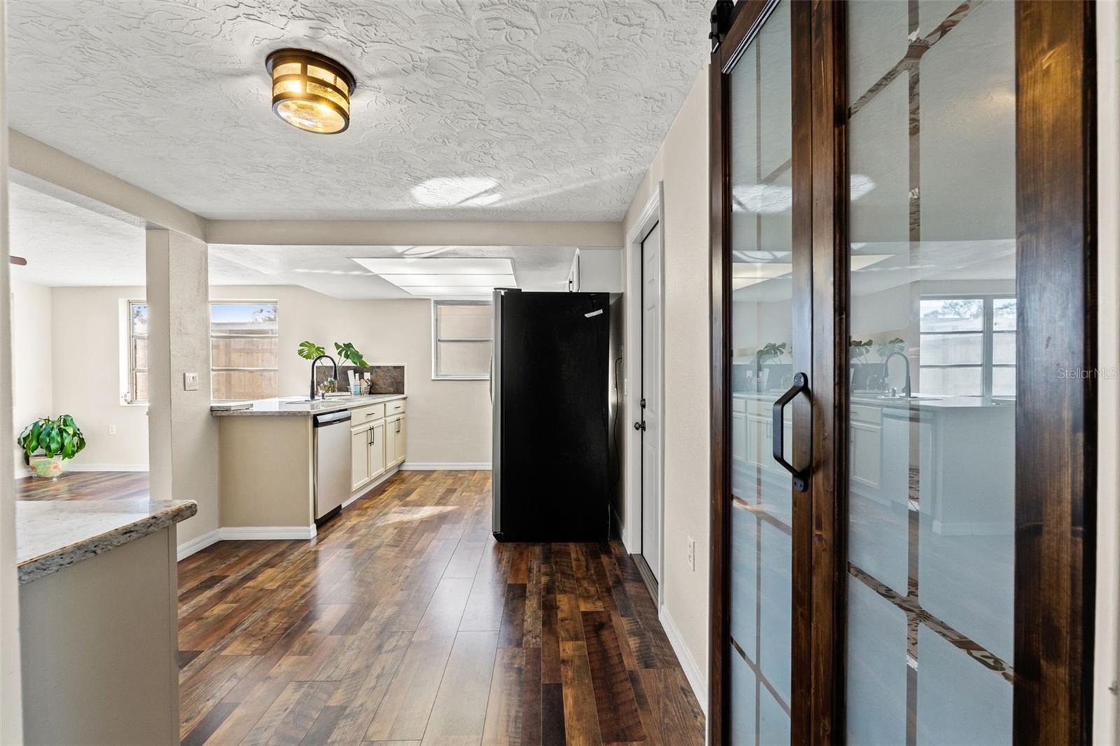 Image 26 of 50 For 4720 Durney Street