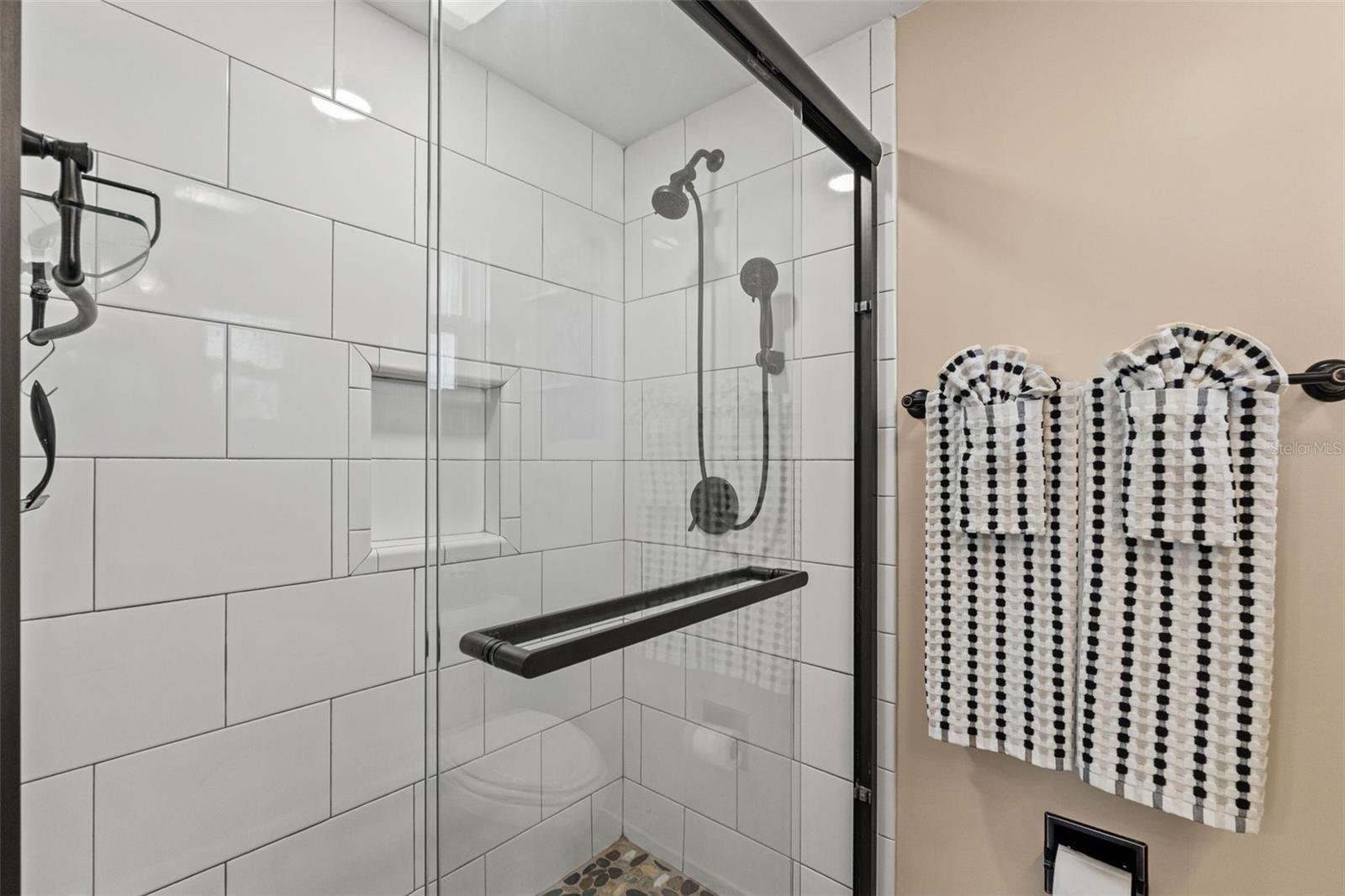 Image 32 of 50 For 4720 Durney Street