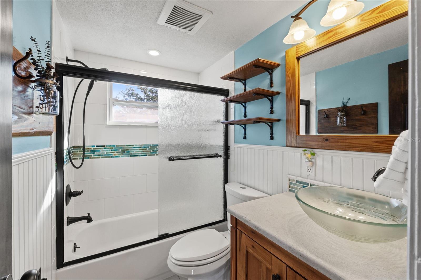 Image 36 of 50 For 4720 Durney Street