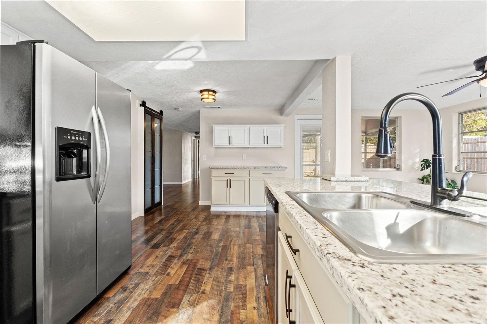 Image 37 of 50 For 4720 Durney Street