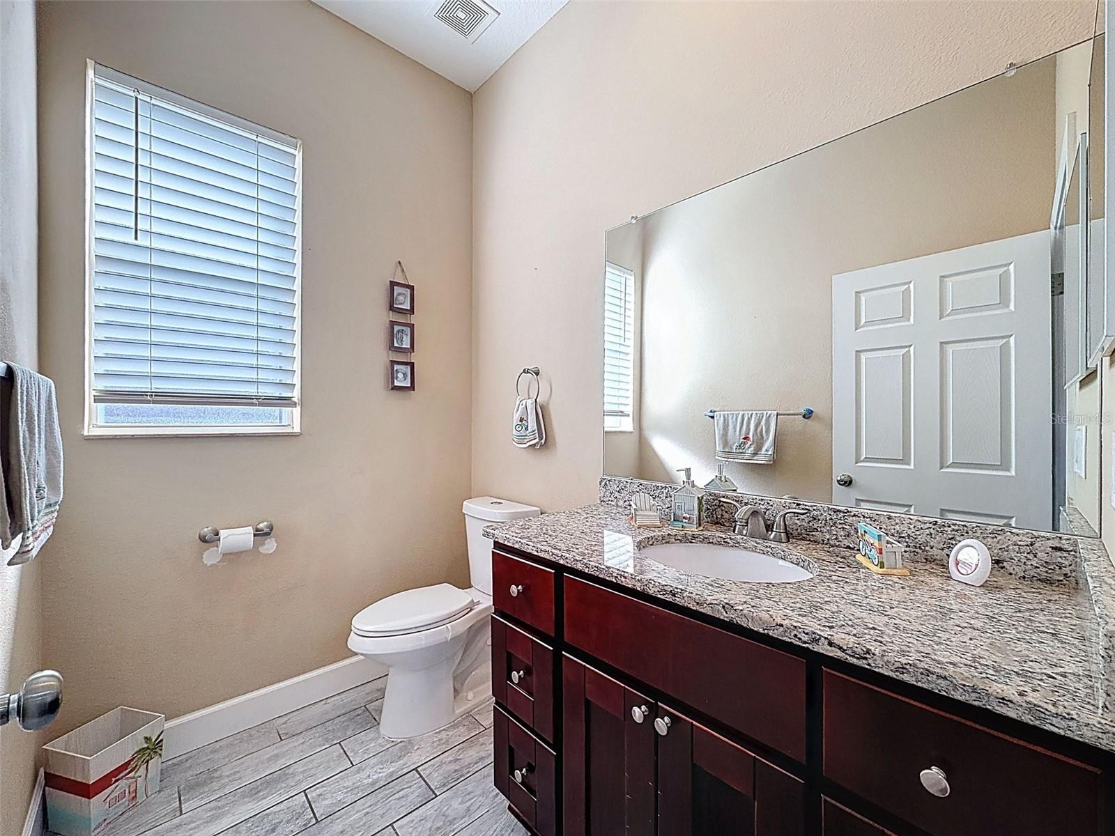 Image 40 of 82 For 9129 Creedmoor Lane