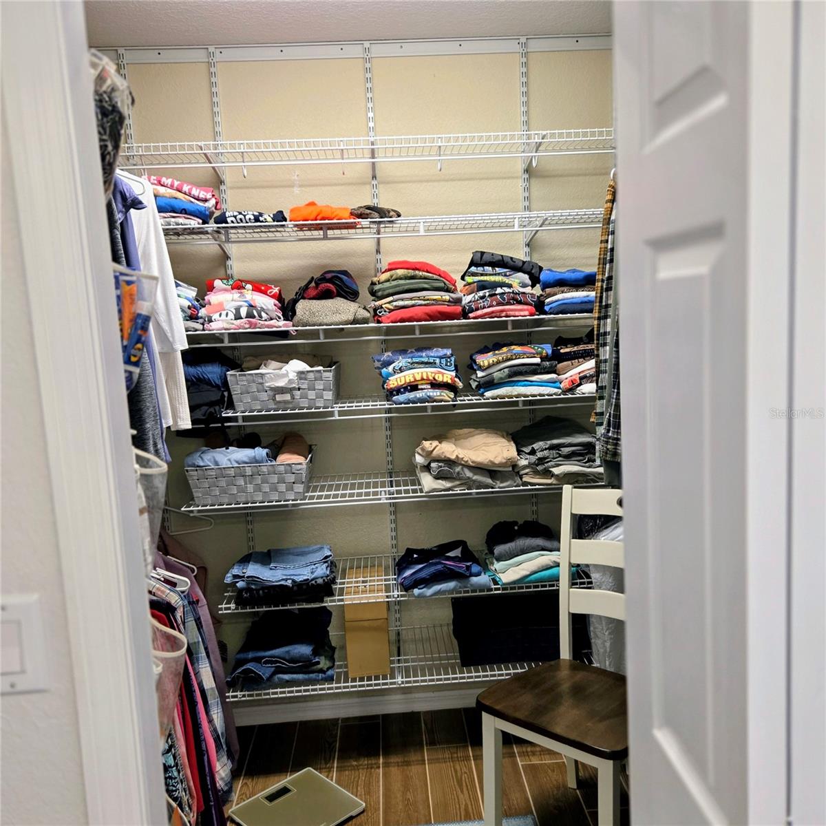 Image 19 of 40 For 16 Meadowlake Circle S