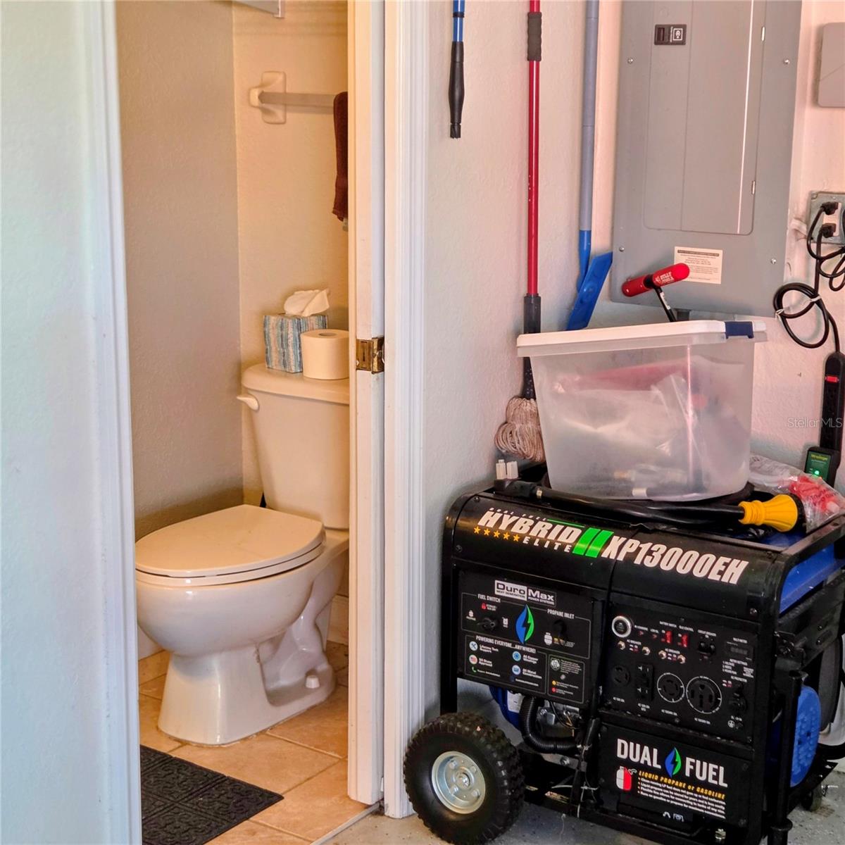 Image 27 of 40 For 16 Meadowlake Circle S