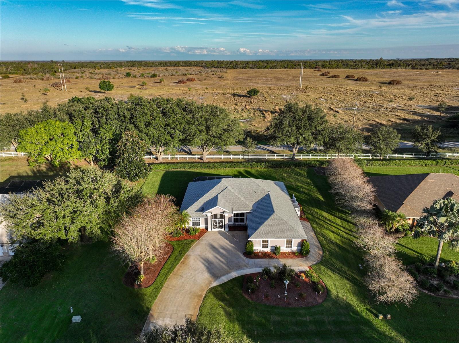 Image 36 of 40 For 16 Meadowlake Circle S