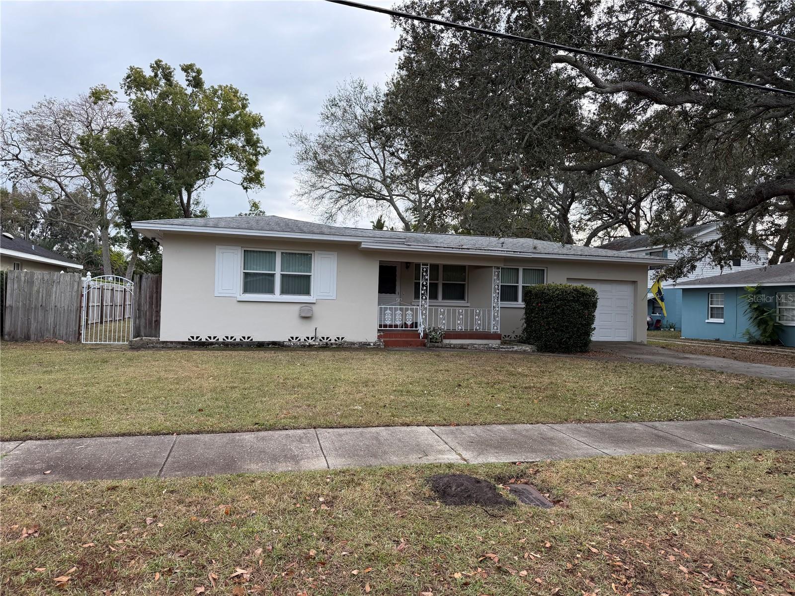 Listing Details for 1739 Turner Street, CLEARWATER, FL 33756