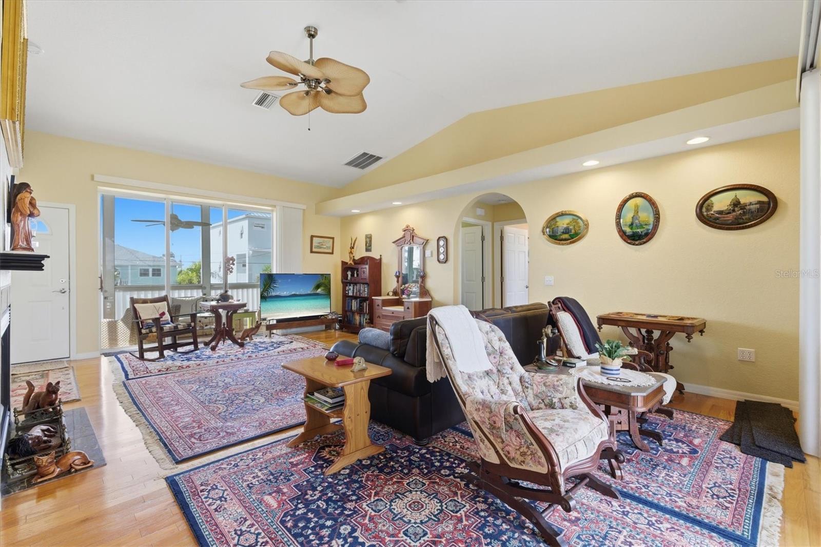 Image 15 of 80 For 13406 Sunfish Drive