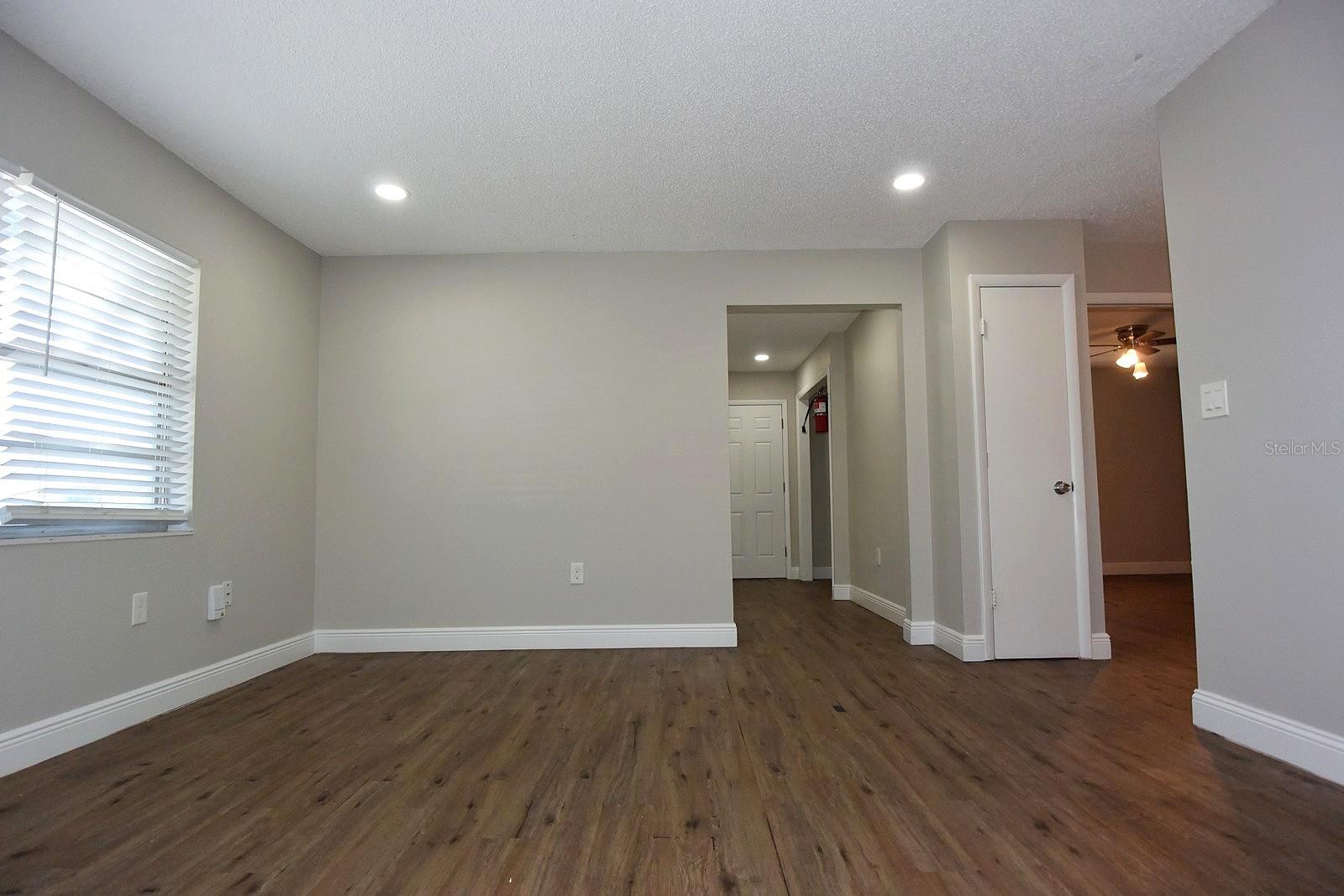 Image 6 of 38 For 5845 Elm Street