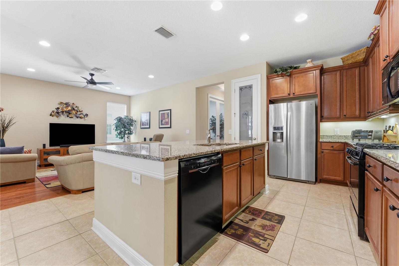 Image 10 of 46 For 19511 Lily Pond Court