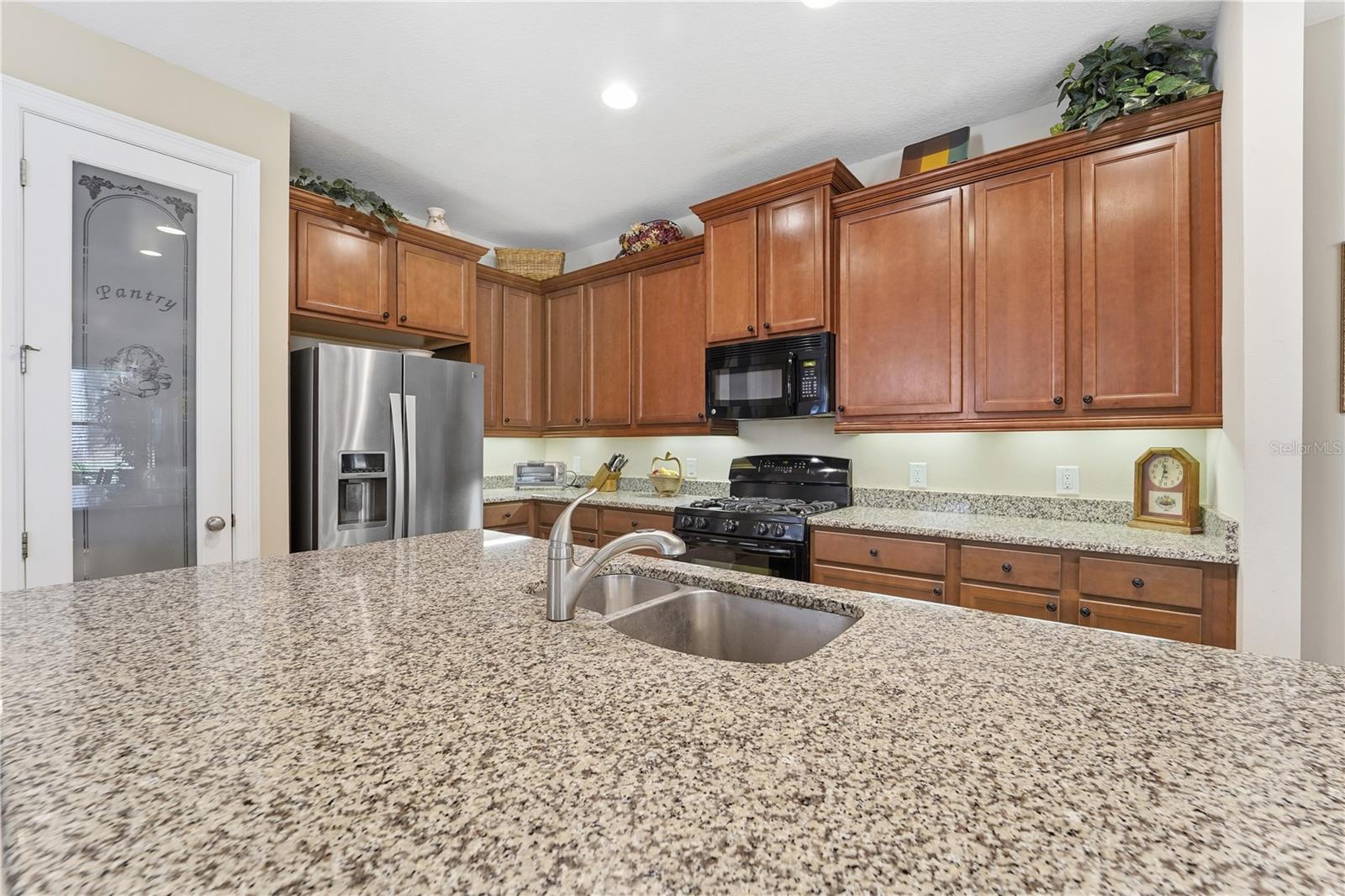 Image 8 of 46 For 19511 Lily Pond Court