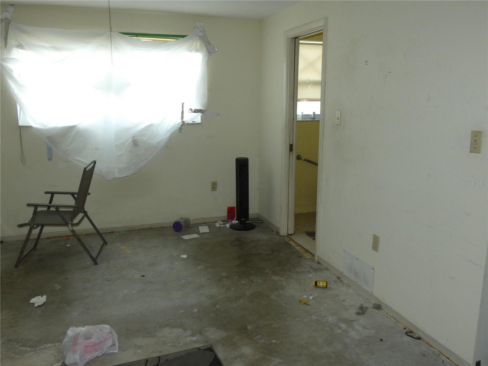 Image 18 of 23 For 7526 Pineapple Lane