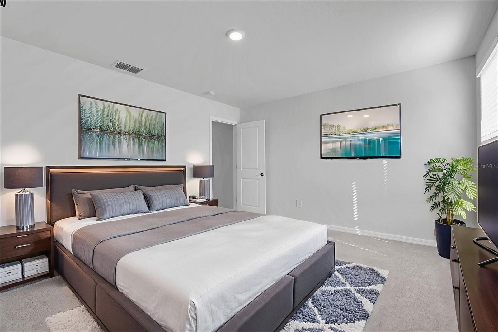 Image 4 of 41 For 17594 Pleasantview Boulevard