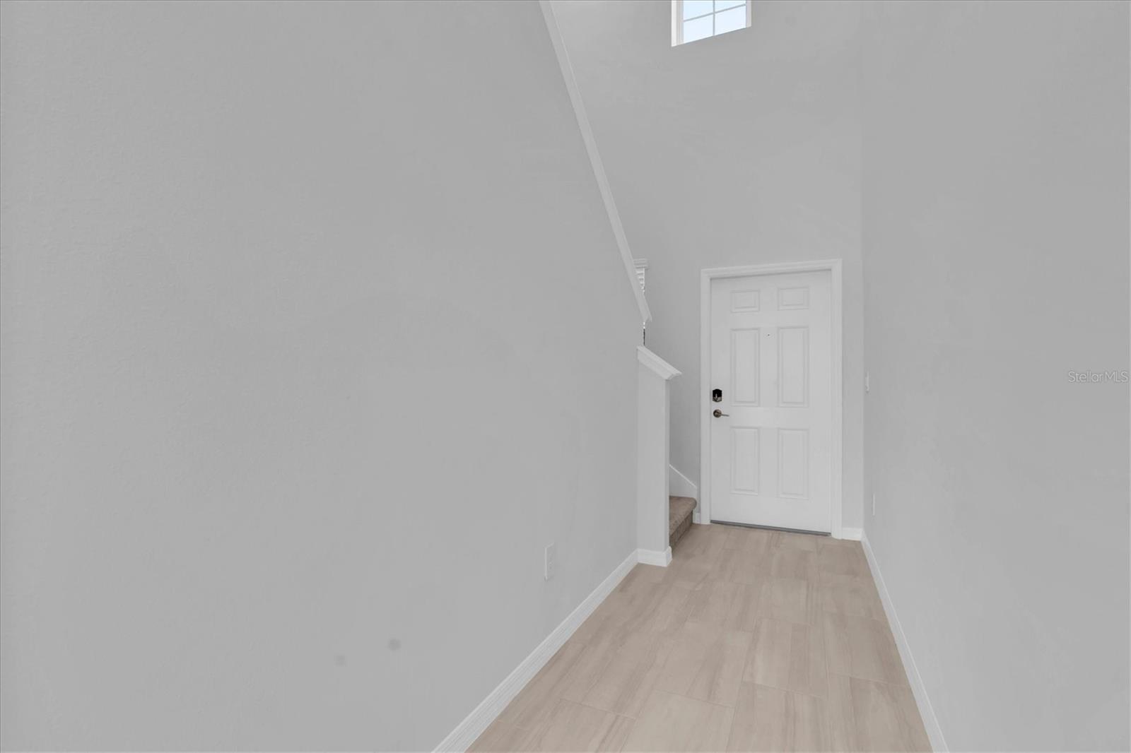 Image 8 of 41 For 17594 Pleasantview Boulevard