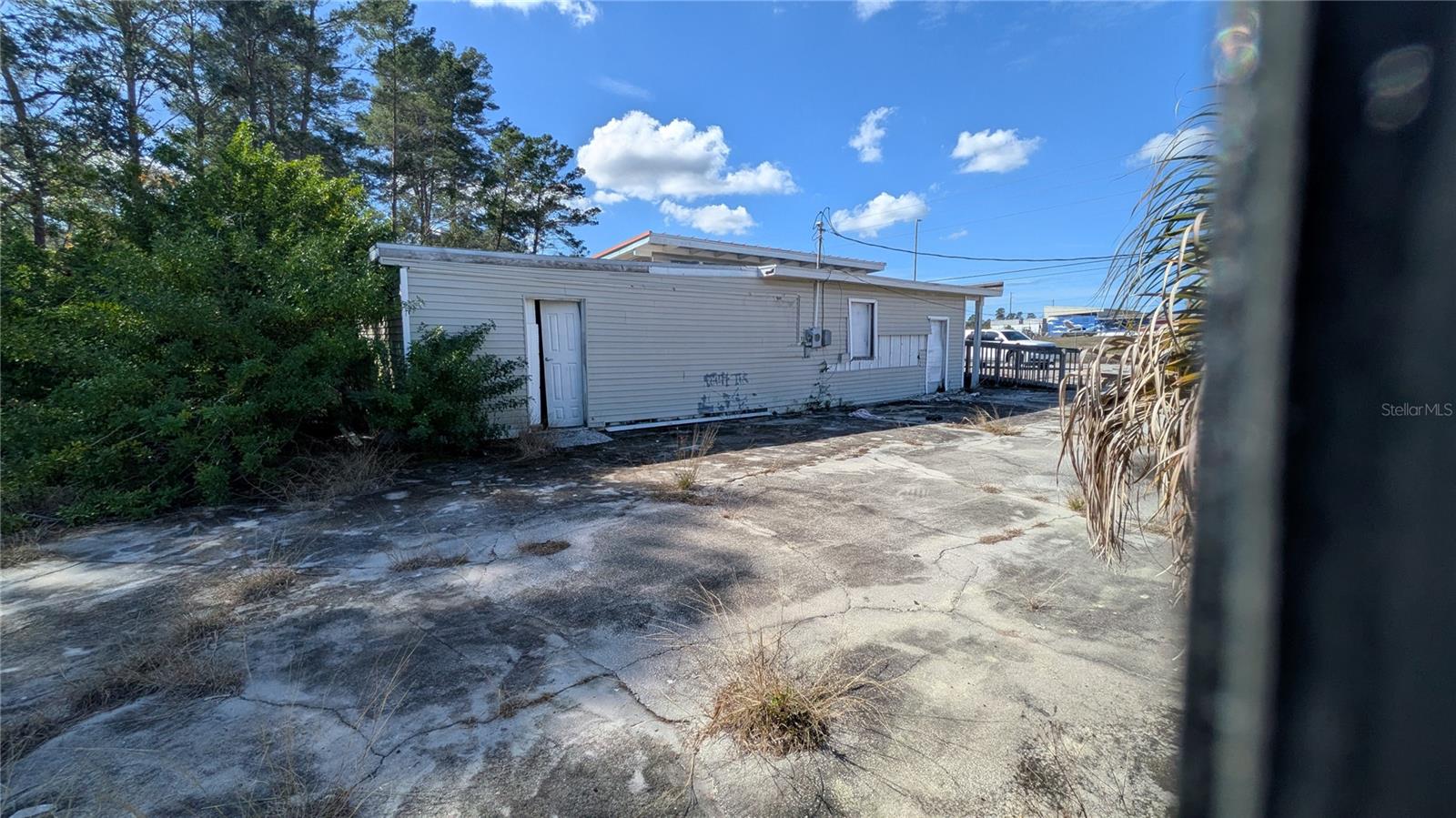 Image 14 of 18 For 16836 Us Highway 19