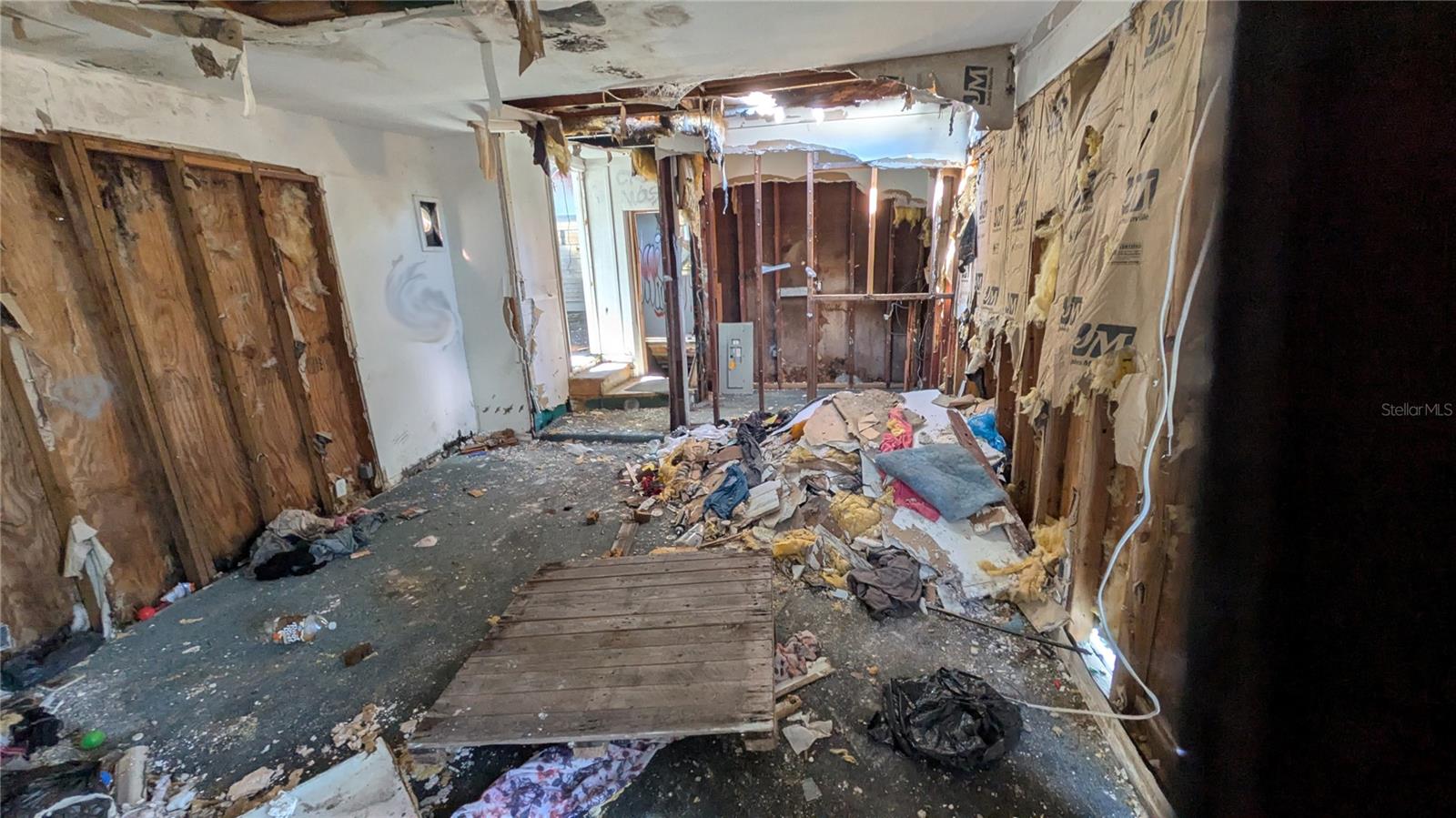 Image 4 of 18 For 16836 Us Highway 19