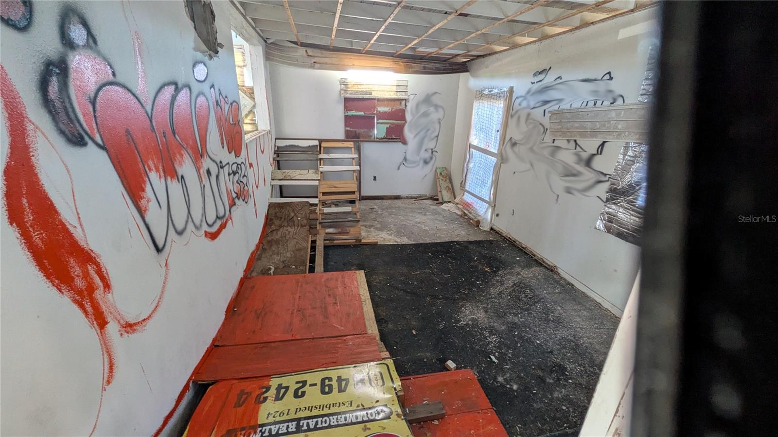 Image 5 of 18 For 16836 Us Highway 19