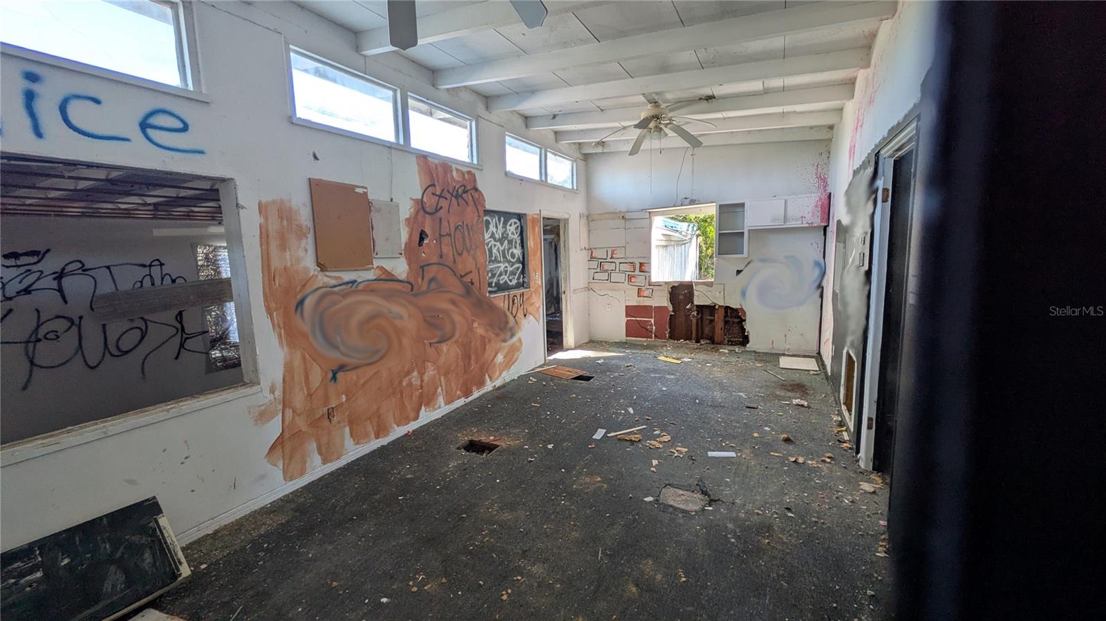 Image 7 of 18 For 16836 Us Highway 19