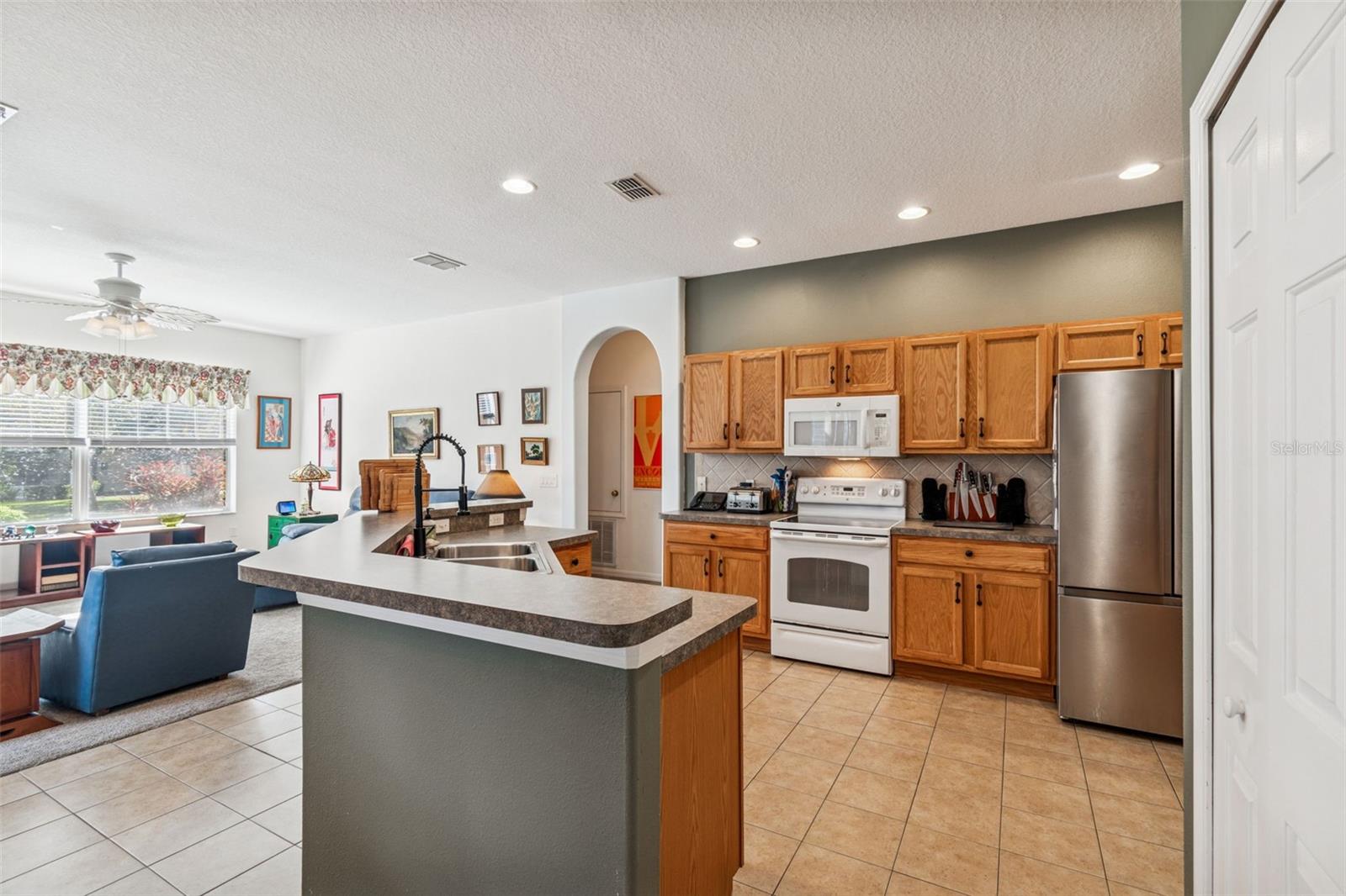 Image 11 of 59 For 18902 Grand Club Drive