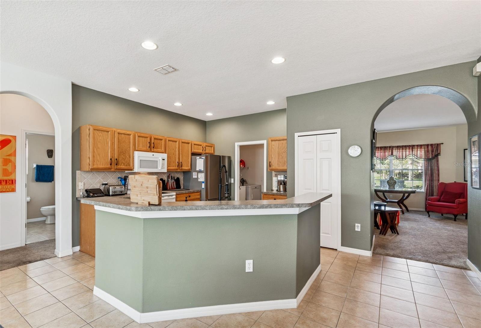 Image 13 of 59 For 18902 Grand Club Drive