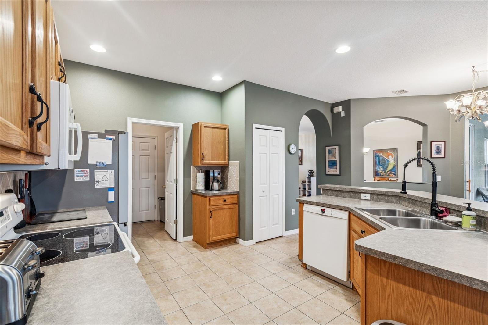 Image 14 of 59 For 18902 Grand Club Drive