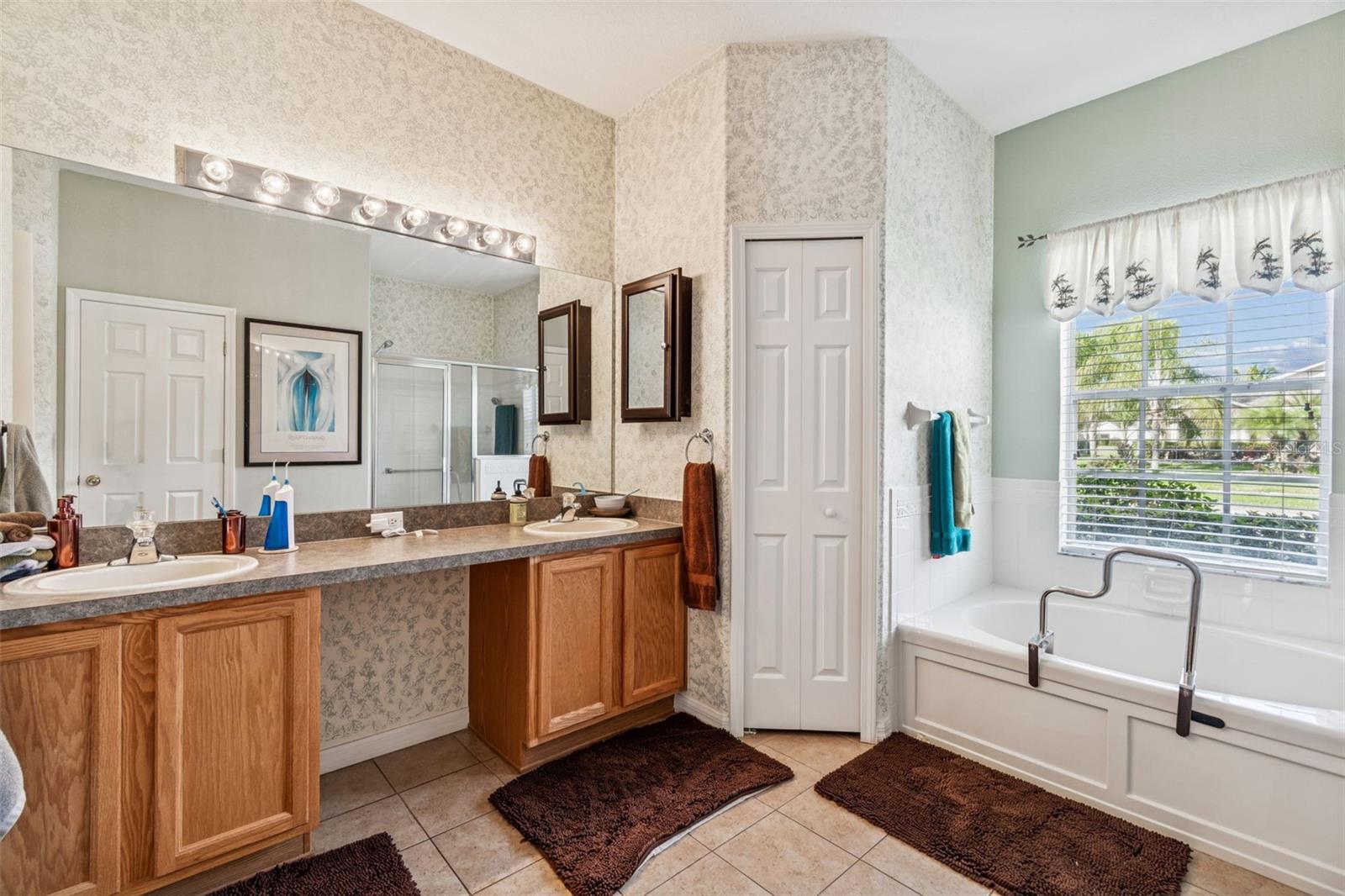 Image 26 of 59 For 18902 Grand Club Drive