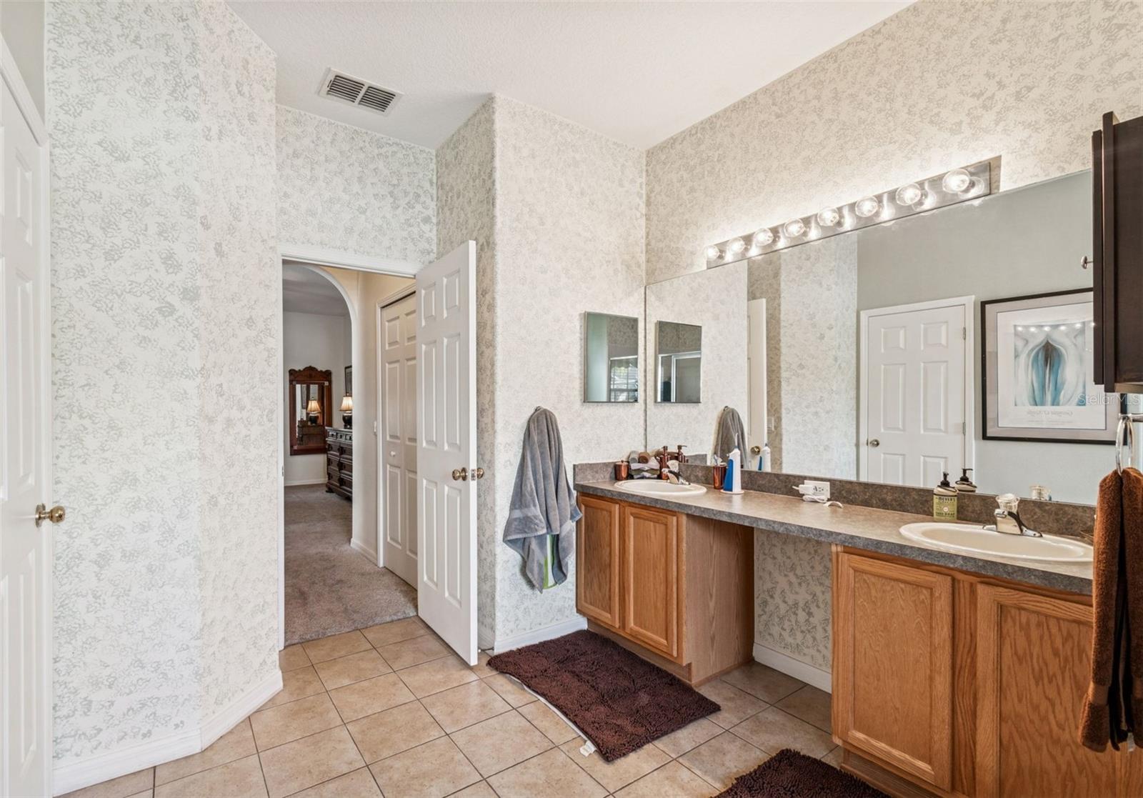 Image 27 of 59 For 18902 Grand Club Drive