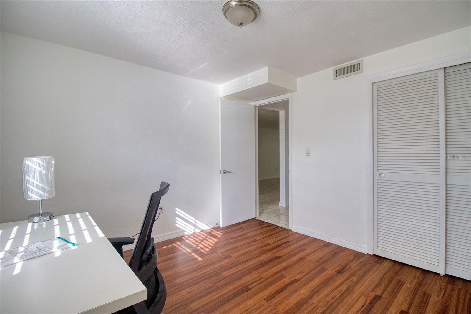 Image 10 of 15 For 4242 Redcliff Place C