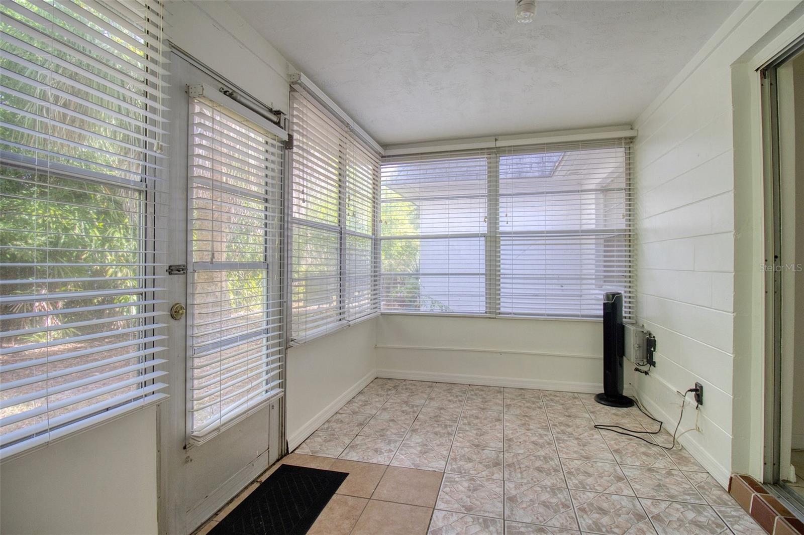 Image 8 of 15 For 4242 Redcliff Place C