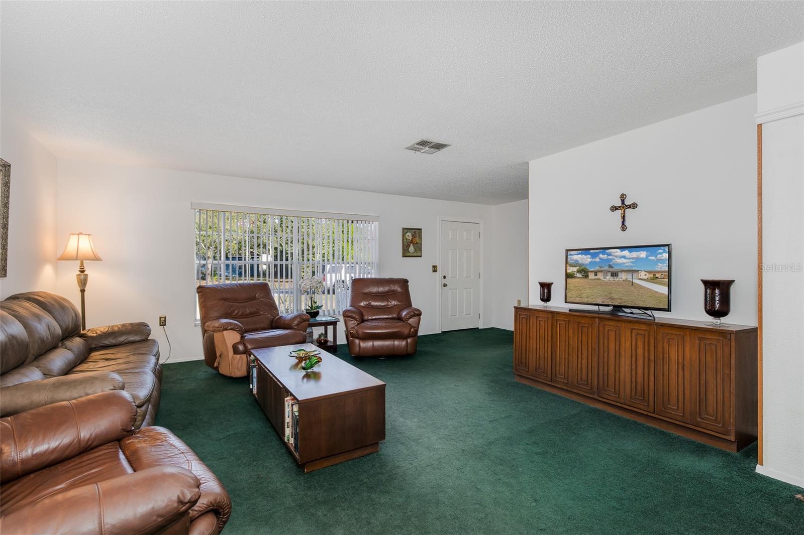 Image 10 of 50 For 11196 Redgate Street