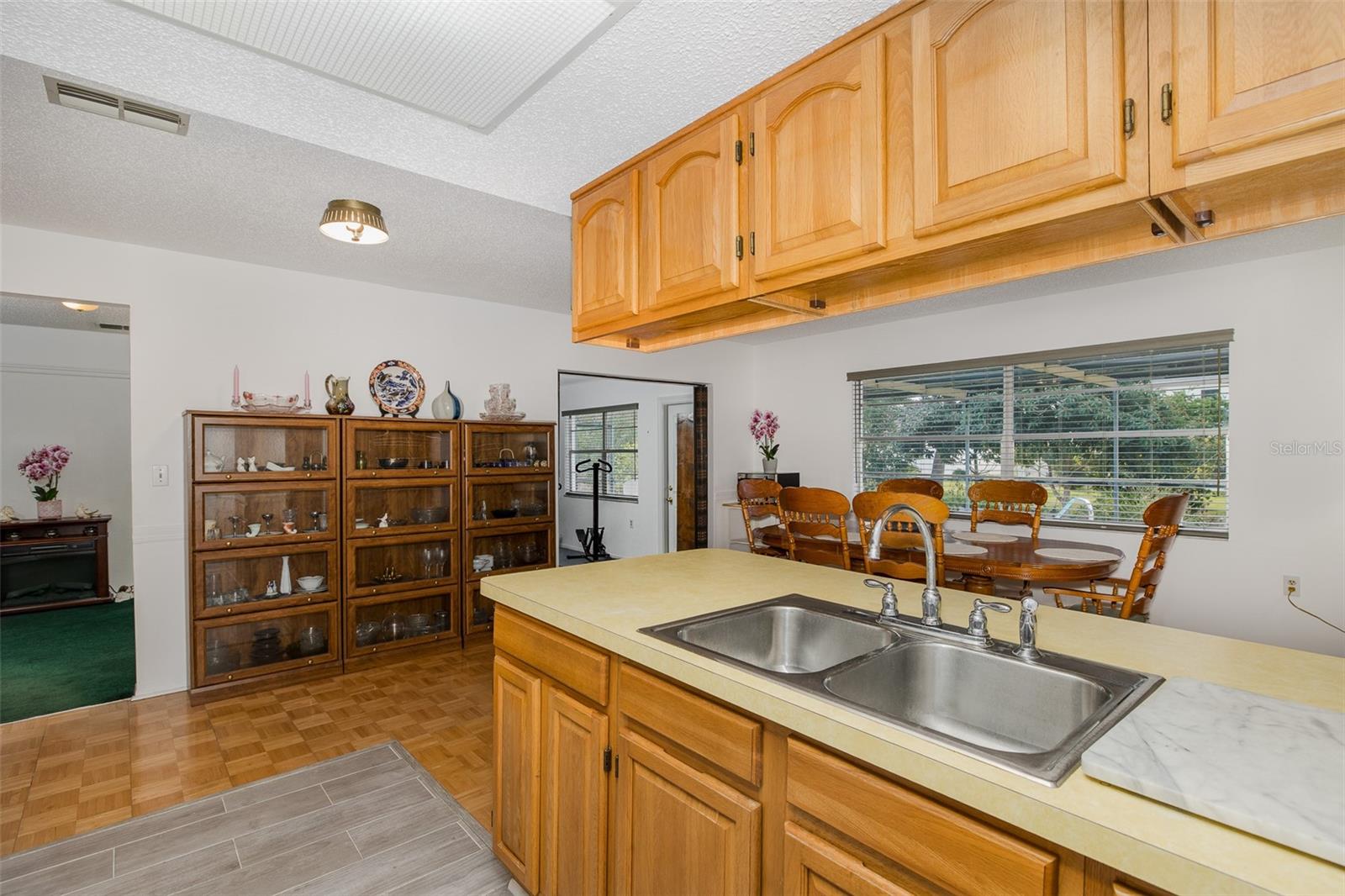 Image 19 of 50 For 11196 Redgate Street