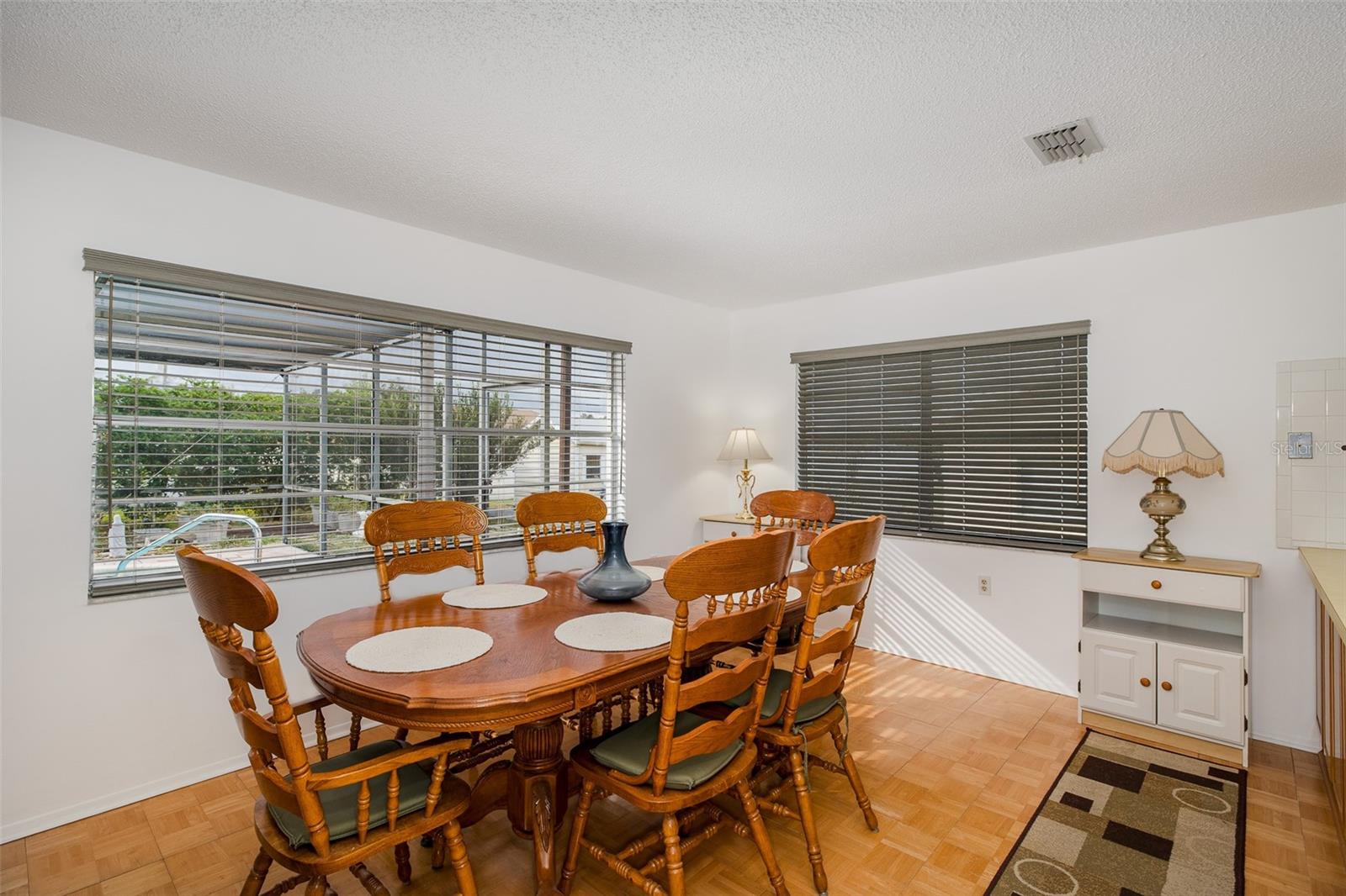 Image 21 of 50 For 11196 Redgate Street