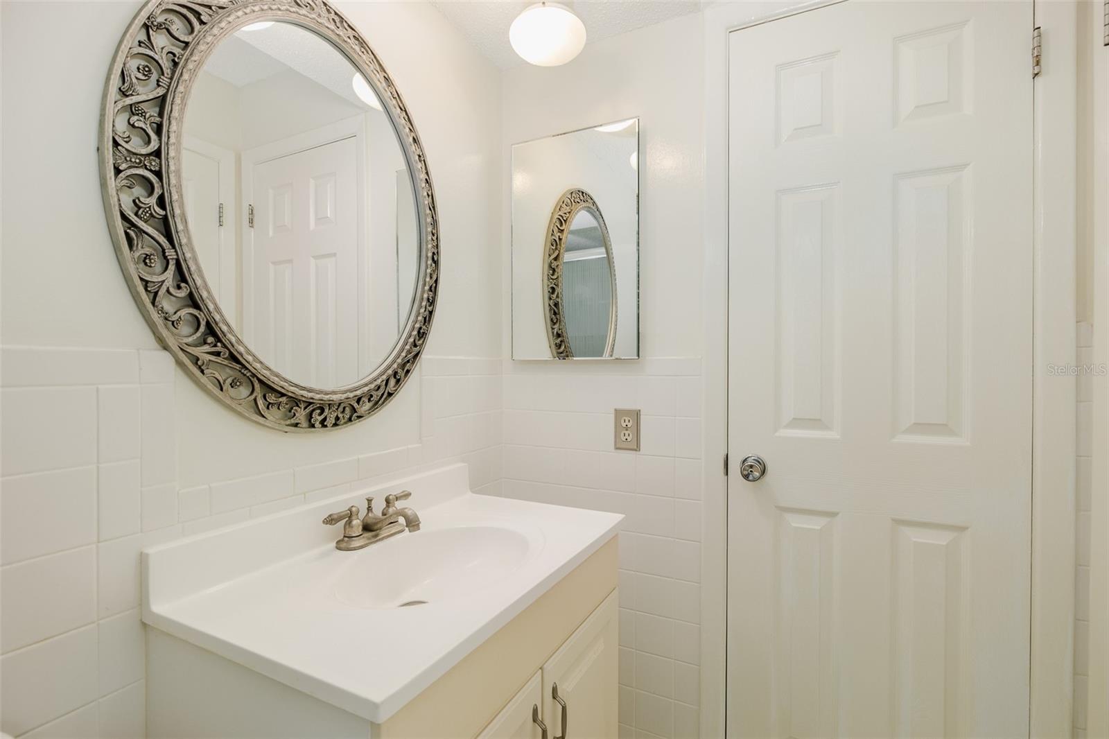 Image 28 of 50 For 11196 Redgate Street