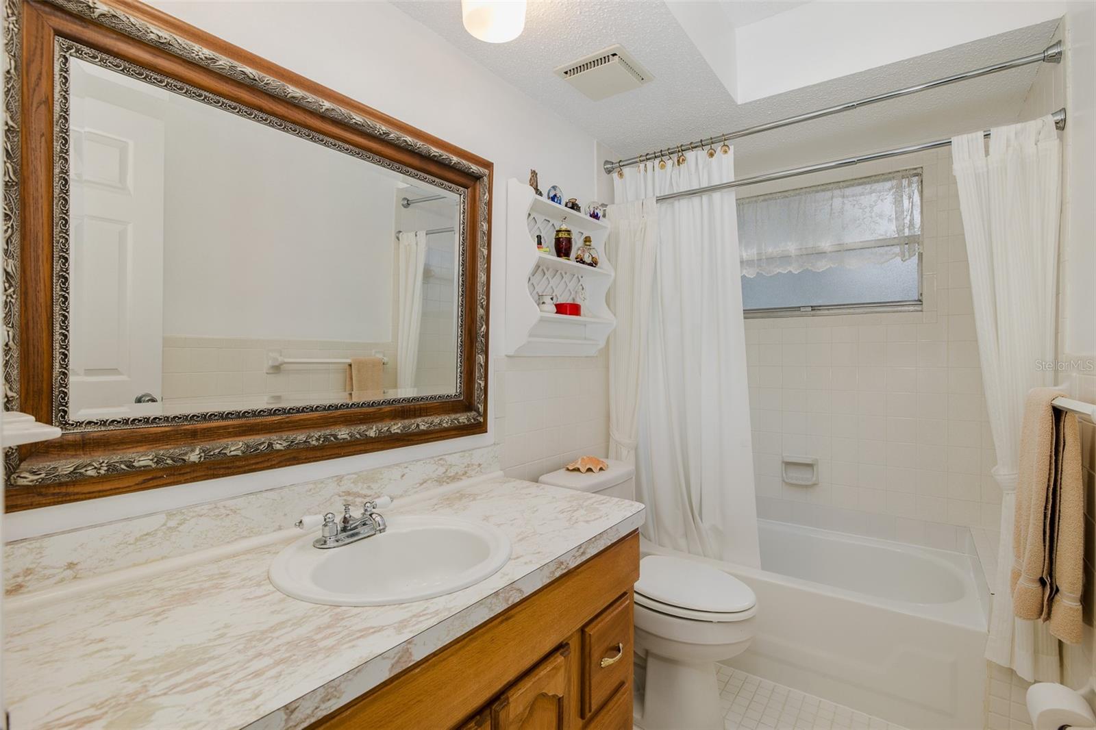 Image 32 of 50 For 11196 Redgate Street