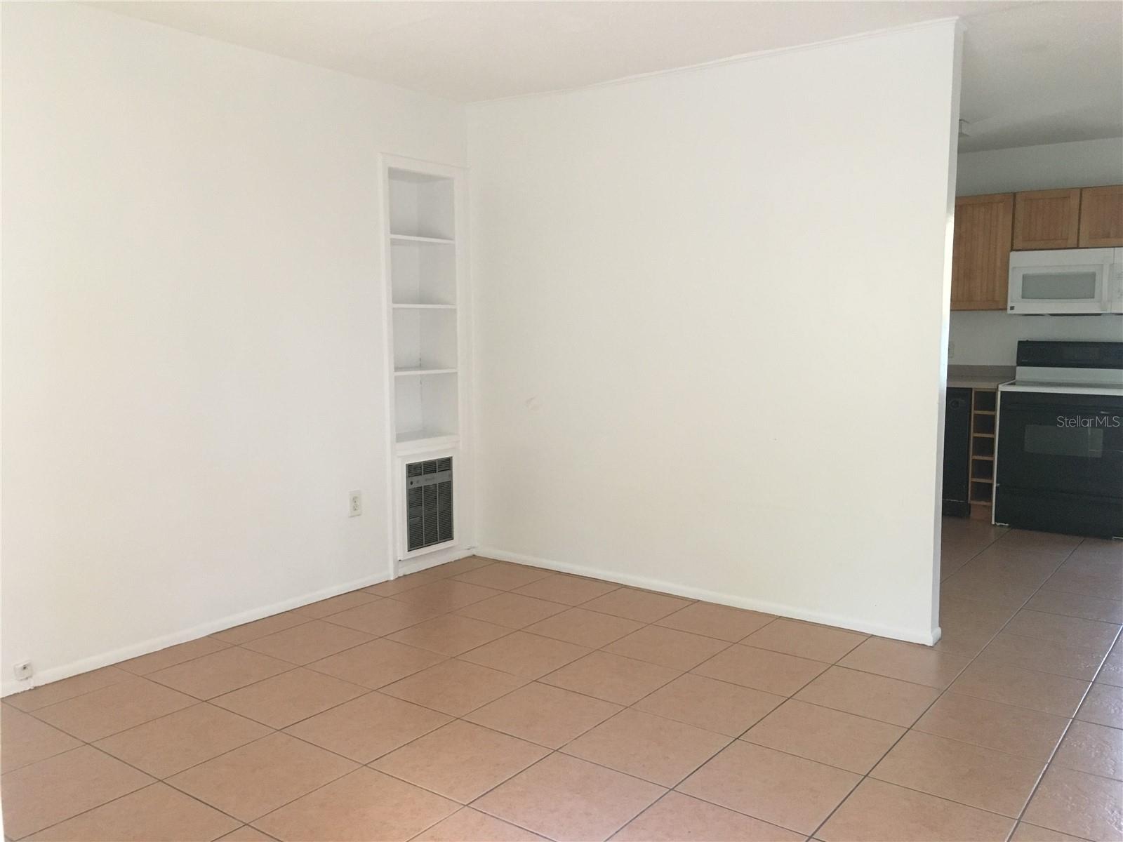 Image 2 of 8 For 815 Margo Street