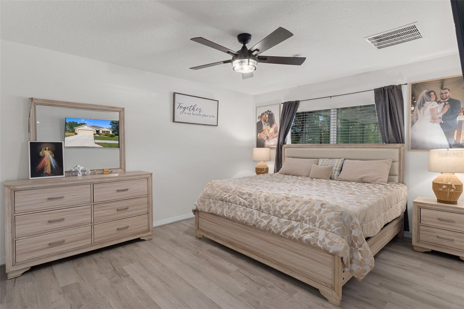 Listing photo id 17 for 5283 Byronic Court